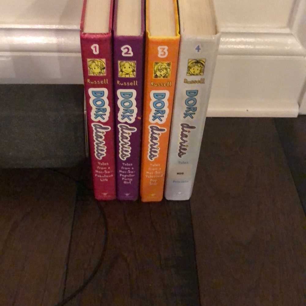 Dork Diaries 1-2-3-4